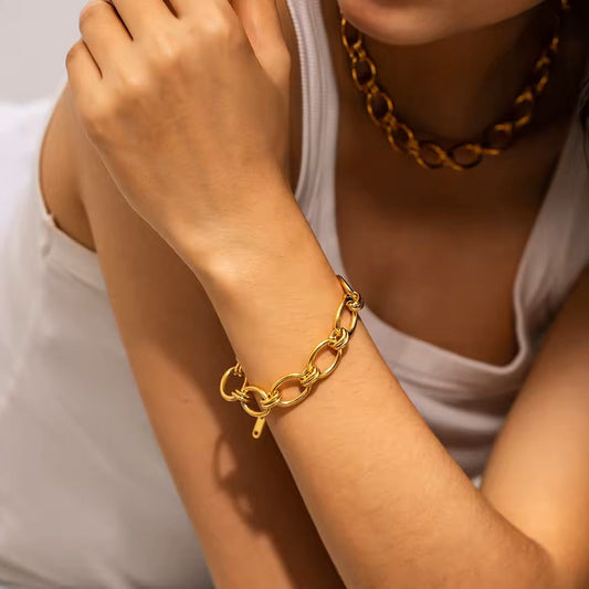 Betty Gold Chain Bracelet