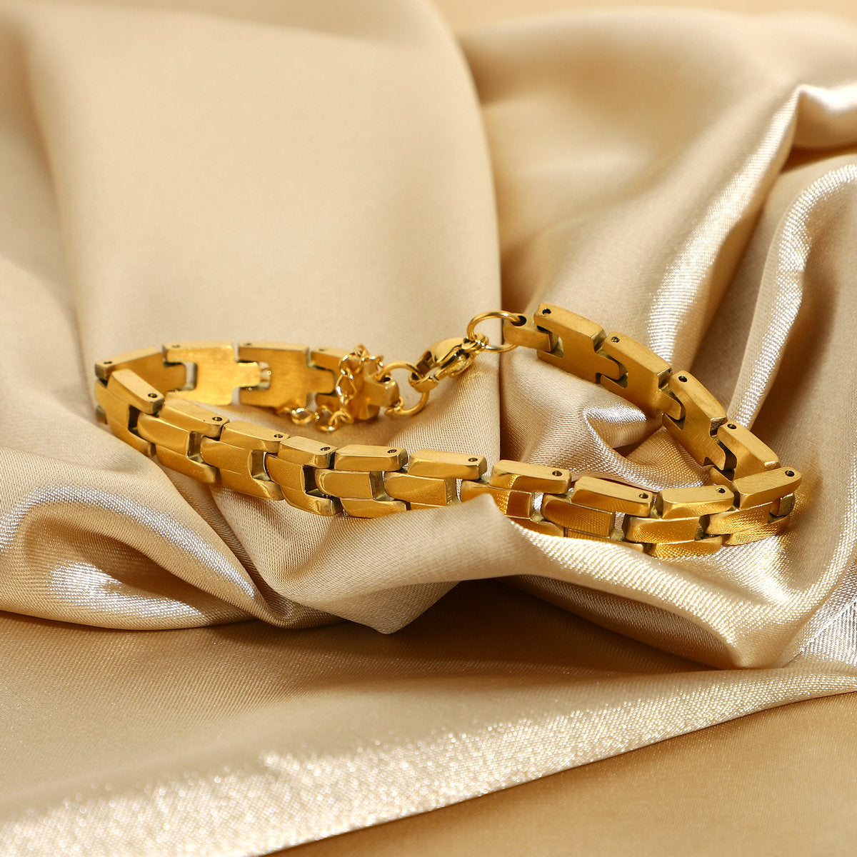 Zeri Gold Chain Bracelet