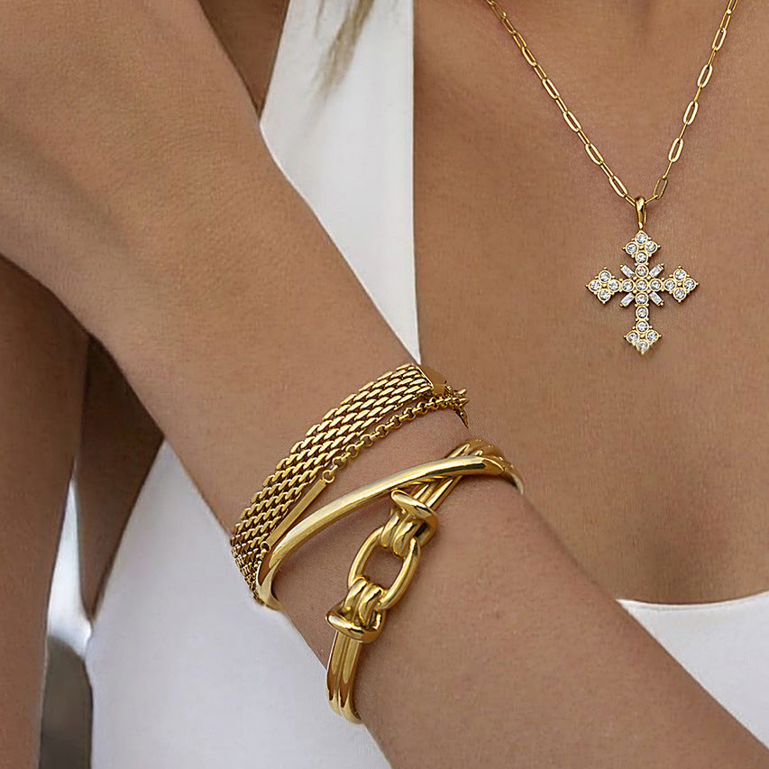 Luce Gold Knot Cuff Bracelet