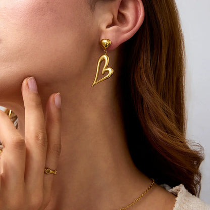 Venus Heart Earrings in Gold
