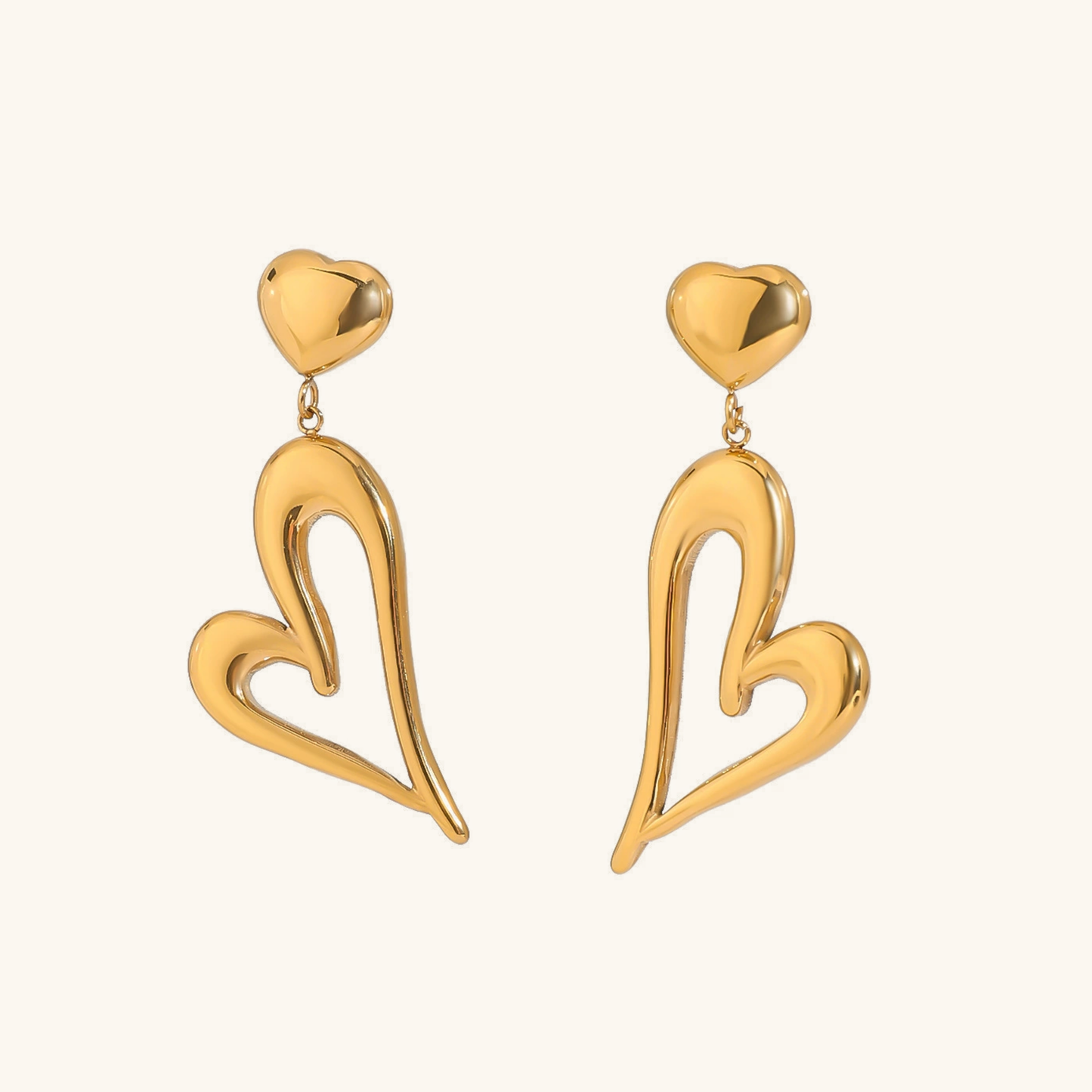 Venus Heart Earrings in Gold