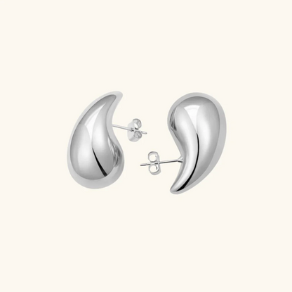 Mary Teardrop Gold Earrings