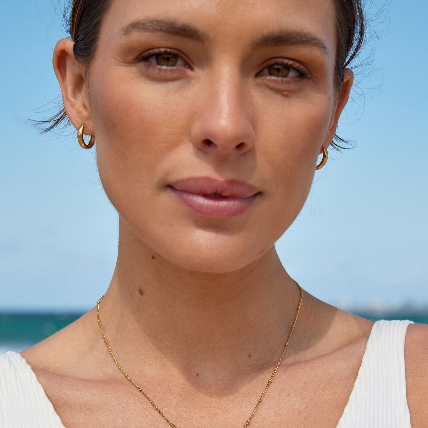 Bold Anissa Hoops